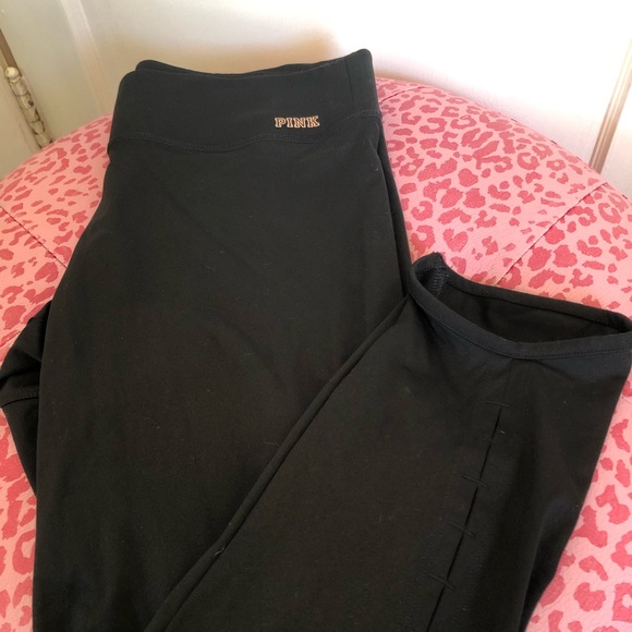 PINK Victoria's Secret Pants - Pink Ultimate Capri leggings